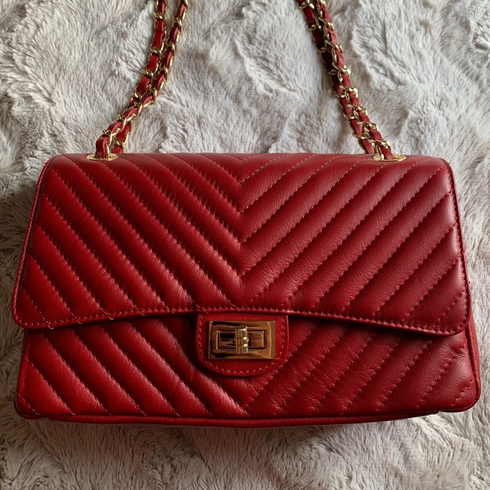 Sara Burglar Red Chevron handbag